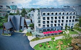 Sunflower Hotel & Resort